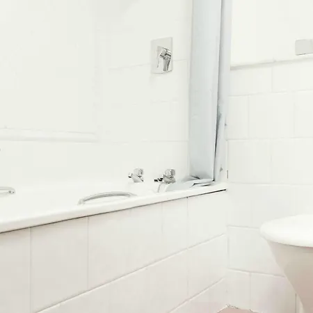 Portobello Otel 2*